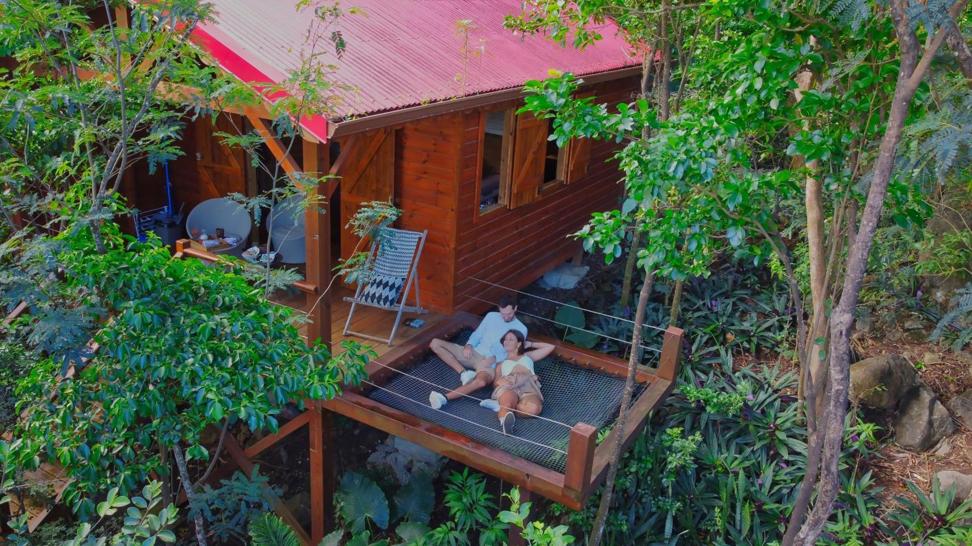 Au Jardin Des Colibris Ecolodge&Spa Deshaies Luaran gambar