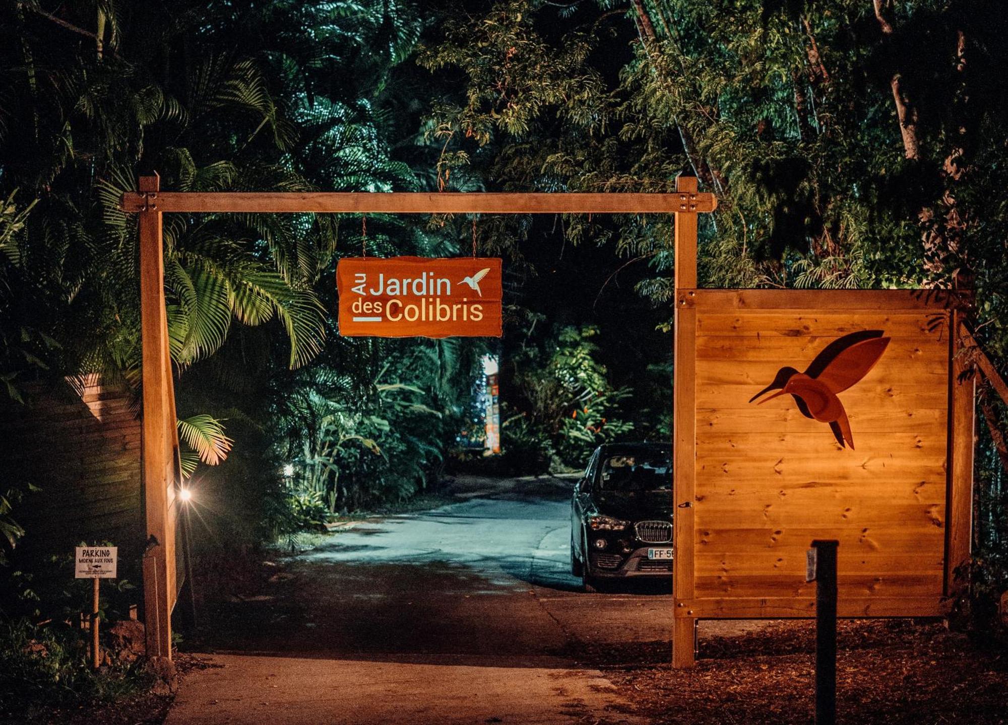 Au Jardin Des Colibris Ecolodge&Spa Deshaies Luaran gambar